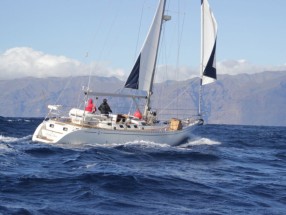 BARCOS MARITIMA ACANTILADOS GIGANTES