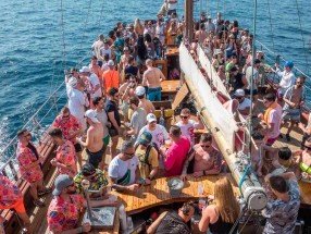 UTOPIA PISCINA + FIESTA EN BARCO